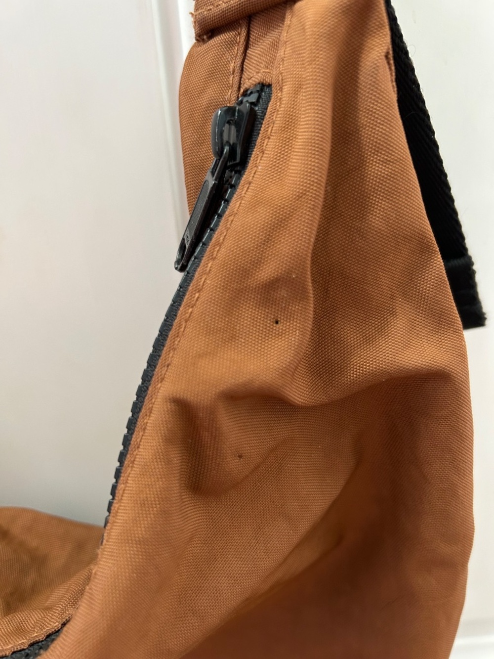 Brown Baggu medium crescent bag - Picture 4 of 5